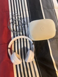 Beats Solo 4 Wireless On-Ear Kopfhörer weiß/roségold für Ersatzteile Beschreibung lesen!! - Bild 1 von 10