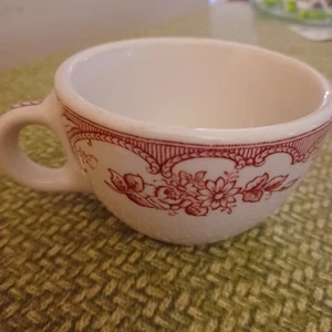 Vintage Restaurant Ware Wellsville Magestic China Coffee Tea Cup Red Ivory USA - Picture 1 of 4