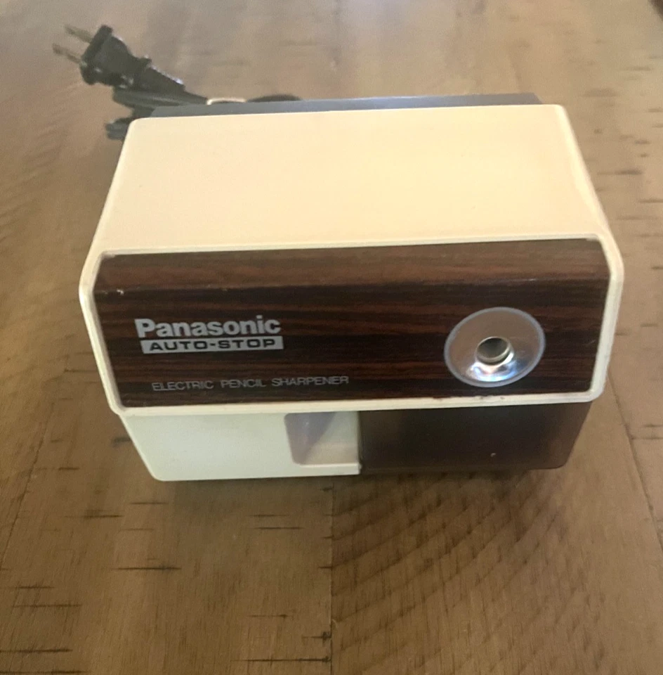 Panasonic KP-110 Auto Stop Electric Pencil Sharpener Tested Vintage - Image 1 of 4