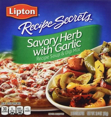 Mezcla de sopa y salsa de receta Lipton para una deliciosa comida hierba salada con ajo G... Foto 1 de 4