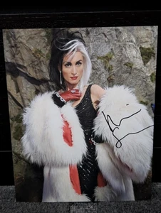 Victoria Smurfit signed 8x10 Once Upon a Time - Picture 1 of 1