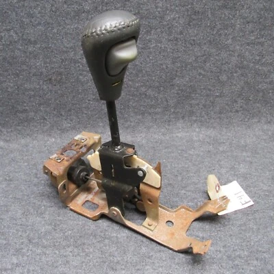 1997 Pontiac Bonneville câmbio de montagem no chão transmissão automática com botão F41 - Imagem 1 de 4