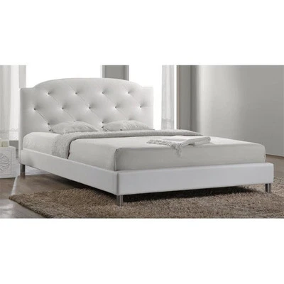 Canterbury Upholstered Full Platform Bed in White Foto 1 de 3