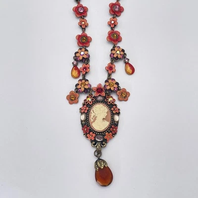 Santa B 浮雕吊坠项链女式花卉珐琅水钻古董金色 — 第 1/4 张图片