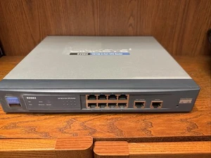 Linksys RV082 100 Mbps 8-Port 10/100 VPN Router-Working! - Picture 1 of 5