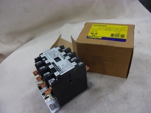 SQUARE D Mag Electric Motor Starter Relay Contactor 4 Pole 120 V AC Coil 7.5 Hp - Picture 1 of 9