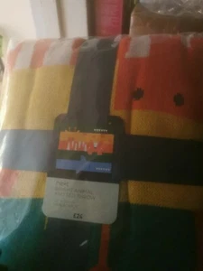 Next Helles Tier Strickwurf - Bild 1 von 5