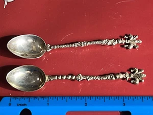 Italian 800 silver figural Fleur de Lis demitasse spoons pair 9.5 cm - Picture 1 of 1