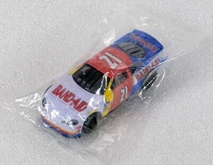 MICHAEL WALTRIP, 1998 #21 Pflasterteam, Rennmeister, NASCAR, 1:64, NEU! - Bild 1 von 5