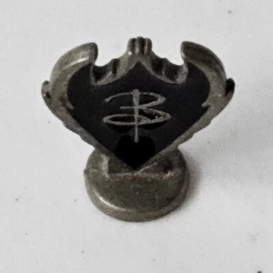 Spilla Buffy The Vampire Slayer distintivo logo da collezione TV Show Prop 2000 pezzo gioco - Foto 1 di 5