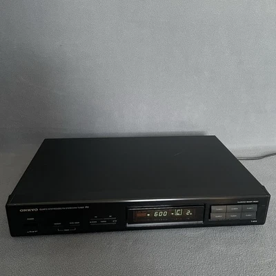 Sintonizador estéreo FM sintetizado de cuarzo Onkyo R1 T-4010 12 vatios Foto 1 de 4