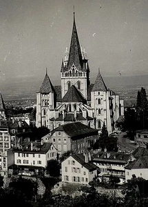 1965 Vintage Photo by SWISS TOURIST OFFICE Lausanne Cathedral Switzerland - Picture 1 of 2
