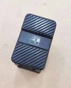 VW CORRADO / GOLF MK1 CABRIO 1988-92 ELECTRIC POWER WINDOW CONTROL SWITCH BUTTON - Picture 1 of 4