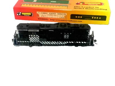 BOUNDHOUSER A.T.S.F 2685 QUALITY H0-SCALE KIT - Image 1 of 4