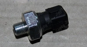 NUC10003 Oil Pressure Switch Fit Land Rover Discovery 2 Defender TD5 Freelander - Picture 1 of 2
