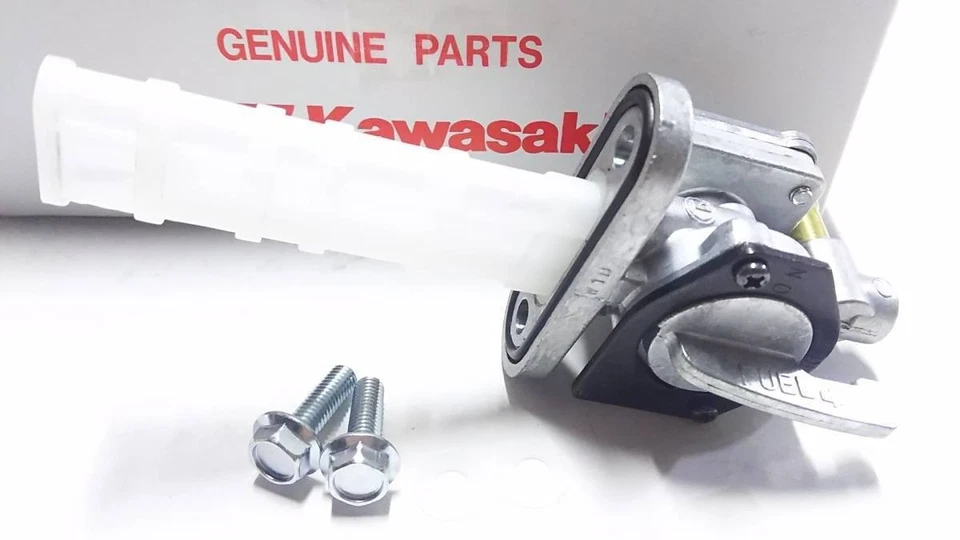 Válvula de palanca de combustible genuina Kawasaki GPZ750 GPZ900R GPZ1000RX Foto 1 de 1