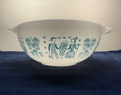 Pyrex Turquoise On White Amish Butterprint #443 Cinderella Bowl Pyrex 2.5 quart - Image 1 of 4