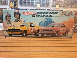 Original Vintage HOT WHEELS REDLINES * MONGOOSE & SNAKE DRAG RACE SET * Keeper! - Picture 1 of 24