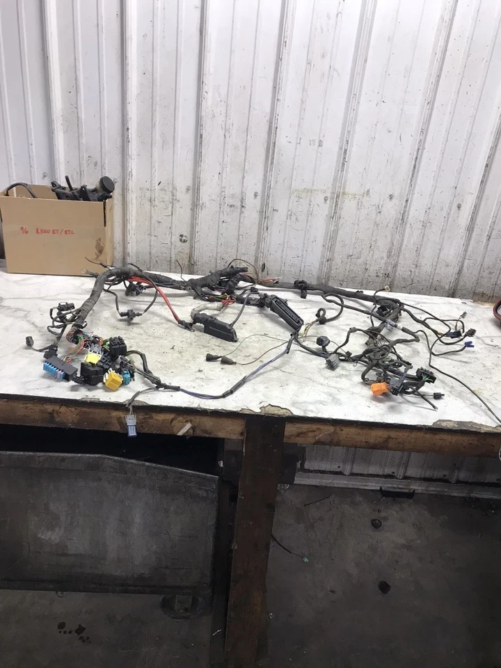 Chicote de fios 96 BMW R1100 R 1100 RT R1100RT  - Imagem 1 de 4