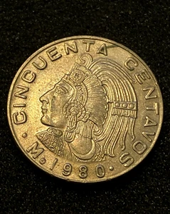 1980 Wide Date Round 9 - 50 Centavos Cuauhtemoc México Nice Coin!!! - Picture 1 of 2
