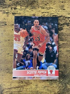 Scottie Pippen - 1994-95 Skybox NBA Hoops Basketball #30 - Picture 1 of 2