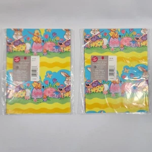 Juego de 2 papeles de envolver de regalo vintage de conejito de Pascua saludos americanos NUEVO - Imagen 1 de 4