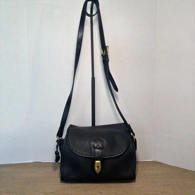 Dooney & Bourke Arrowhead Essex Pebbled Black Leather Crossbody Bag Flap VTG - Image 1 of 4