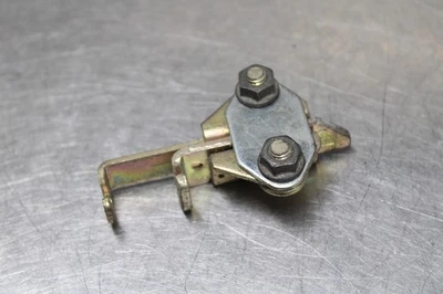 01-05 YAMAHA FZ1 REAR PASSENGER SEAT LATCH LOCK ASSEMBLY 4BP-24780-00-00 - Image 1 of 4