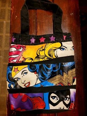 Bolso de mano DC Comics para mujer Foto 1 de 4