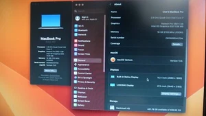 2017 15" MacBook Pro {Radeon Pro 560 4GB, 16GB RAM, 512GB SSD i7) | BAD SCREEN - Picture 1 of 8