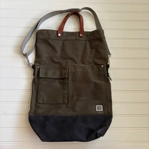 Chester Wallace | Army Green/Black Upright Tote Portland Oregon Canvas Leather - Bild 1 von 8