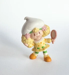 Vtg 1982 Strawberry Shortcake Miniature Lemon Meringue Holding Mirror PVC Figure - Picture 1 of 6