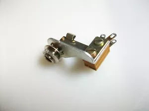 SWITCHCRAFT MIL SPEC 1/4" RECHTER WINKEL MONO-BUCHSE JJ-098 5835-01-040-7474 - Bild 1 von 4