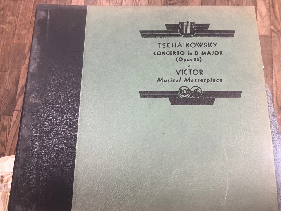 JASCHA HEIFETZ TSCHAIKOWSKY CONCERTO IN D MINOR FOR VIOLIN 78RPM 4-DISC SET 1012 - Image 1 of 4