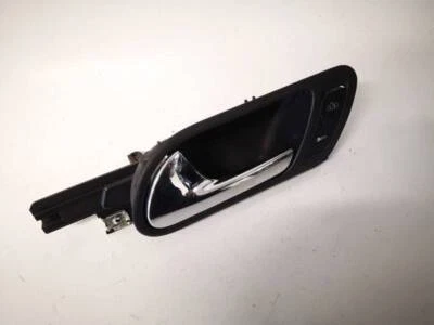 Volkswagen Jetta 2006 Door Handle Interior, Rear left 1K1837113, G #1893814-39 - Изображение 1 из 3