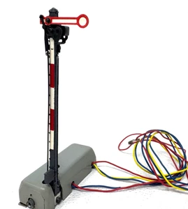 Märklin H0 7039 Hauptsignal Signal mit 1 Flügel und Bodenplatte - H0 HO 1:87 - Bild 1 von 2