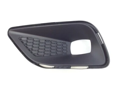 2019-2022 Jeep Cherokee Front left driver halogen Fog Lamp Bezel honeycomb OEM - Image 1 of 3