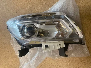Nissan Navara 2016-2020 Original Nissan Seitenscheinwerfer rechts  - Bild 1 von 4