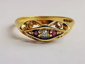 18ct 750 yellow GOLD RUBY & DIAMOND THREE-STONE RING boat setting scrollwork - Picture 1 of 12