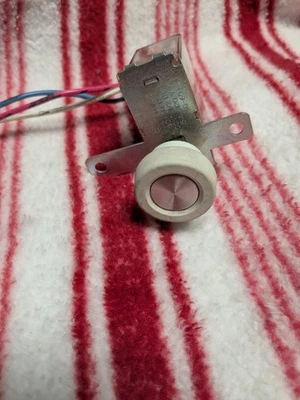 Interruptor de arranque para secadora KENMORE Whirlpool OEM 346343 WP346343 AP6008618 empujar a arrancar Foto 1 de 3