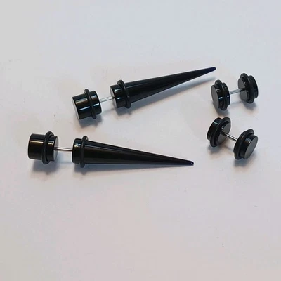 Pendientes de calibre falso punk gótico y tachuelas de araña de diamantes de imitación 5 pares en total Foto 1 de 4