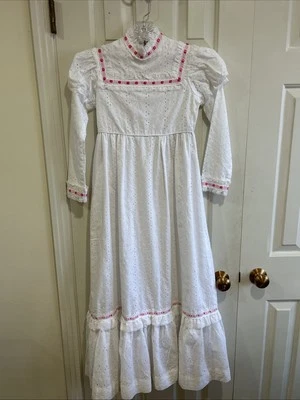 Vestido Largo Dorissa of Miami Niña Pradera/Victoriano Blanco Ojales Talla 10 Foto 1 de 4