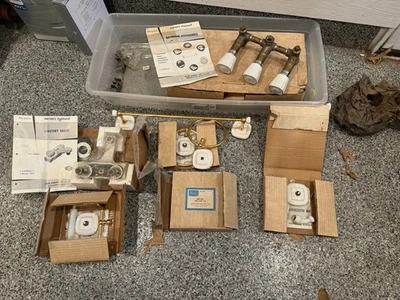 Groovy NOS 1970’s Bathroom Fixtures And Accessories White Porcelain W/gold Trim - Image 1 of 4