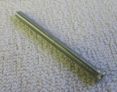 Tornillo de ajuste de faros NOS Honda CB450 CL450 SL350 CB175 CL175 33103-292-003 Foto 1 de 4