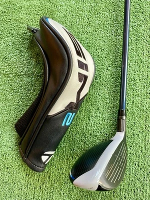 Taylormade Sim 2 Max Hybrid 3 Rescue Stiff Flex Right Handed Mens Golf Club - Image 1 of 4