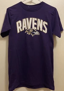 Baltimore Ravens Lamar Jackson Purple T-Shirt Men's Size Small - NWT - Picture 1 of 6