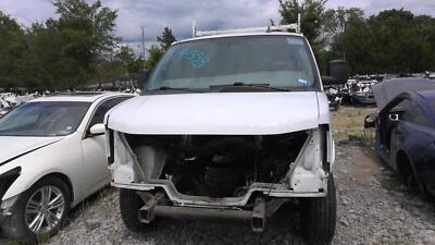 Fender GMC VAN SAVANA 2500 Izquierdo 09 10 11 12 13 14 15 16 17 18 19 20 21 22 23 24 Foto 1 de 4