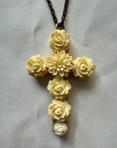 Tarina Tarantino Cream Resin Flower Cross Necklace with Four Charms - Picture 1 of 8