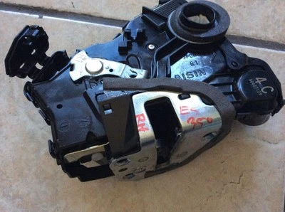 07-12 LEXUS ES350 DOOR LOCK LATCH ACTUATOR RIGHT front OEM  - Image 1 of 3