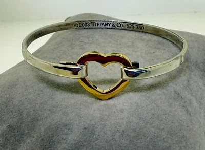 Brazalete TIFFANY & CO. 2003 Oro Amarillo 18K Plata Esterlina Corazón Gancho Foto 1 de 4